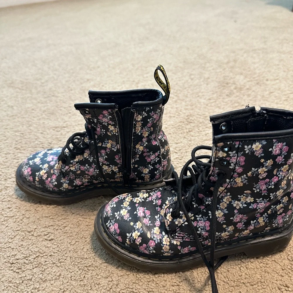 Dr. Martens classic dr